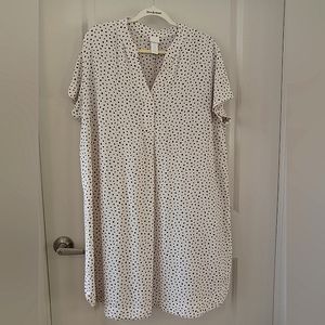 H&M Wing Dress Smooth and Comfy Fabric
